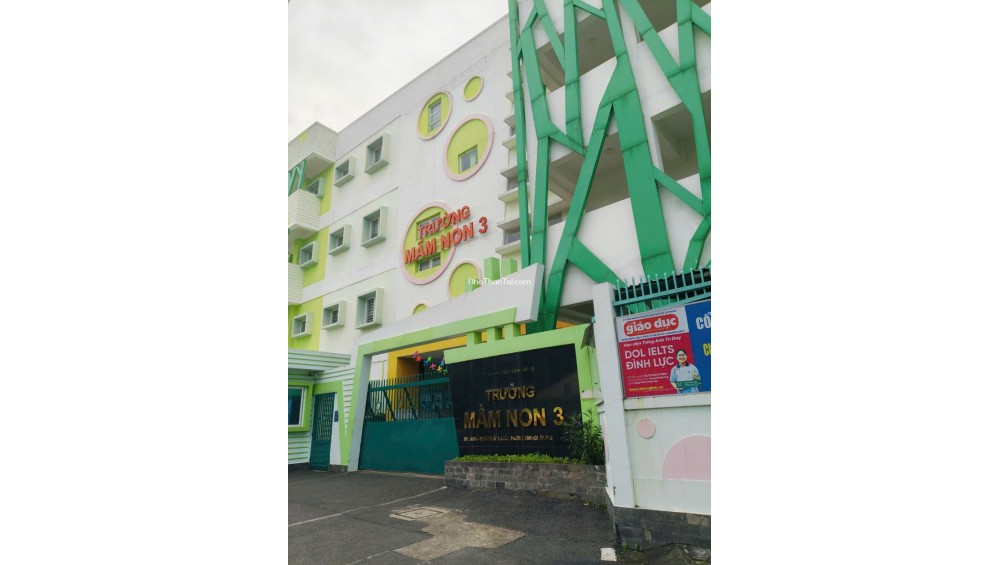 Nhà MT Hoàng Diệu gần Công Viên Khánh Hội. Quận 4, 3 tầng, 5,5m x13m, Giá nhỉnh 20 tỷ.